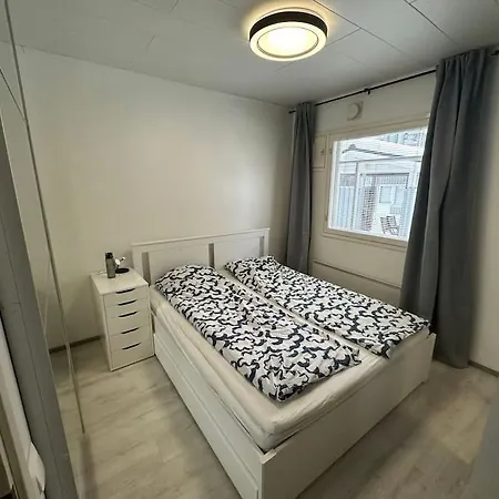 Daire Bright House For Short