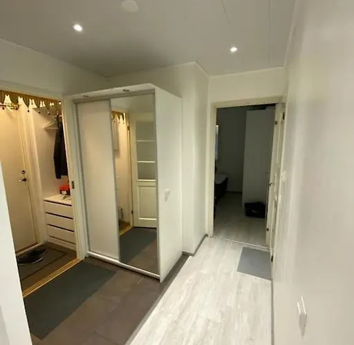 Bright House For Short Apartamento